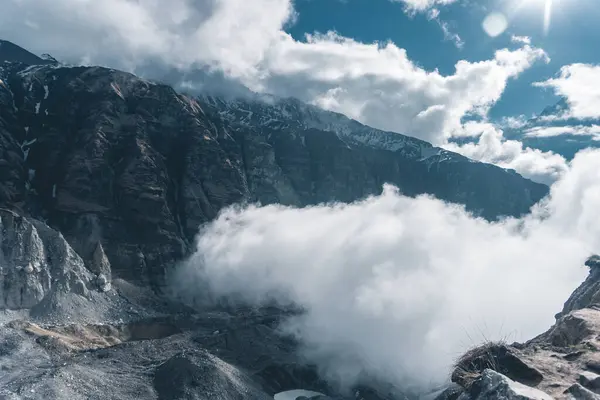 Karla kaplı dağ zirveleri, Nepal 'deki dağ, Everest Dağı ülkesi