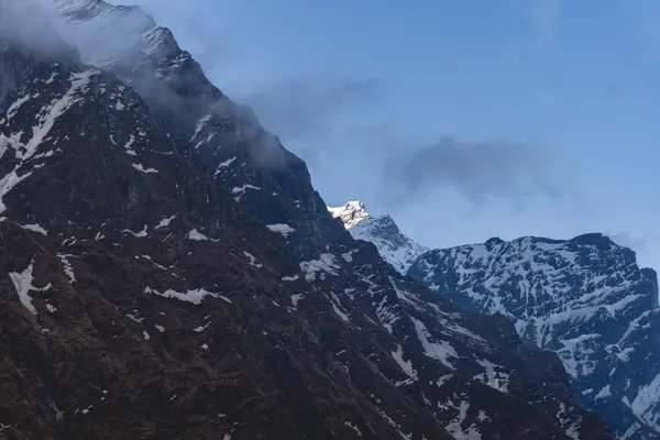 Nepal 'deki Dağ, Annapurna Saha Kampı, Machapuchare Dağı, Annapurna Trekking, Nepal' de Seyahat, Nepal 'in Güzelliği