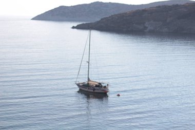 Akdeniz 'deki taşların ayrıntıları 