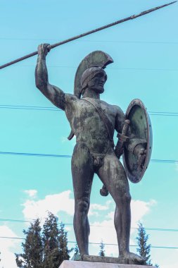 Leonidas 'ın Yunanistan' ın Thermopylae kentindeki heykeli, cesaret, fedakarlık ve dayanıklılığın sembolüdür.