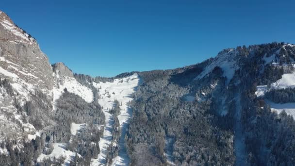 Great Aerial Footage Big Mountain Canton Schwyz Switzerland Winter — Stock video