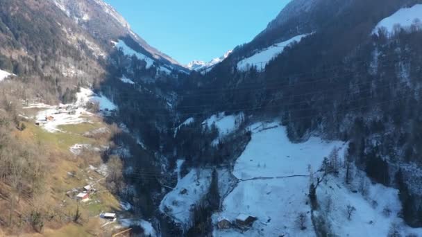 Amazing Aerial Footage Turquoise Lake Swiss Mountains — Stok video