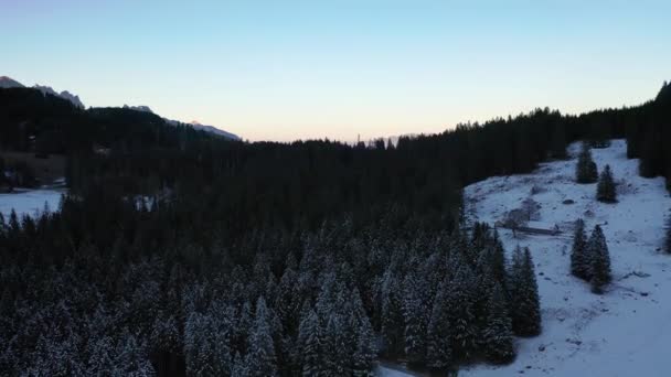 Great Aerial Footage Frozen Lake Swiss Alps Called Voralpsee — Vídeos de Stock