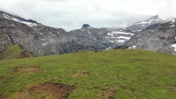 Great Aerial Footage Mountain Ridge Canton Glarus Mountain Lake Called — Stock video