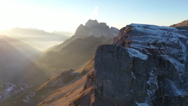 Great Aerial Footage Swiss Alps Mountain Ridge Sun Slowly Sets — Vídeo de Stock