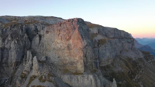Great Aerial Footage Rocky Outcrop Illuminated Evening Sun Autumn Day — Video