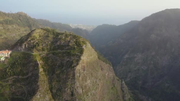 Aerial View Peak Called Miradouro Eira Serrado Beautiful Spring Evening — Stockvideo