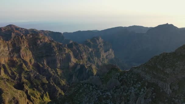 Great Drone Flight Cliff Lit Sunset Followed Shadow Fog Other — Vídeo de Stock