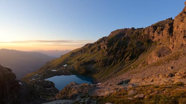 Incrível Lapso Tempo Belo Lago Alpino Nos Alpes Suíça Maravilhoso — Vídeo de Stock