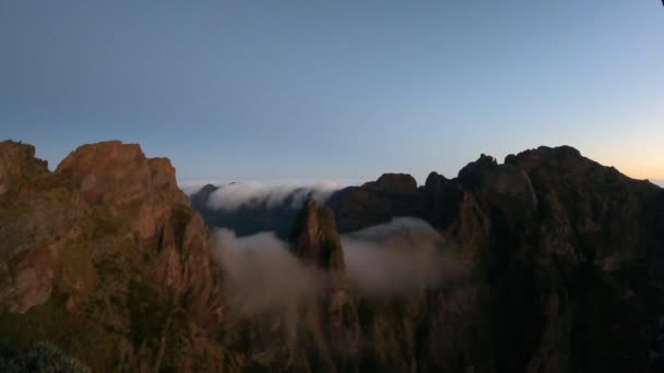 Epic Time Lapse Rock Madeira Called Ninho Manta Mist Coming — Stockvideo
