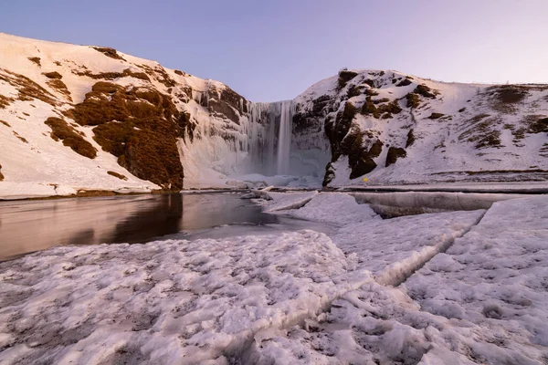 Прекрасный Вид Ледяной Скогафосс Исландии Красочном Закате — стоковое фото