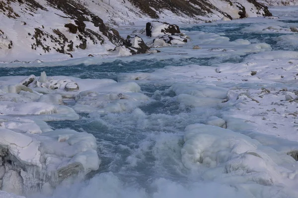Гольфстрим Исландии Холодной Зимой Окружен Льдом Снегом — стоковое фото
