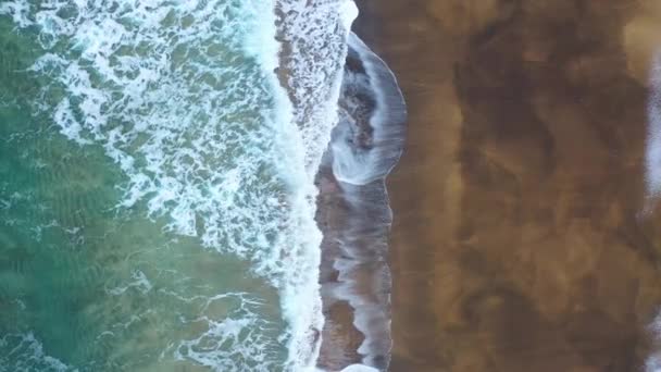Filmato Aereo Una Spiaggia Sabbiosa Nel Nord Dell Islanda Dall — Video Stock