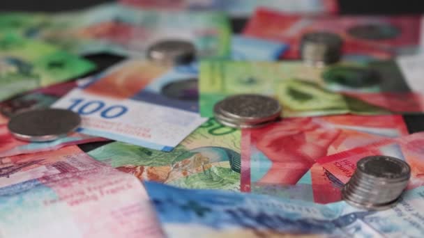 Muchas Monedas Distribuidas Billetes Suizos Economía Suiza Está Haciendo Bien — Vídeo de stock