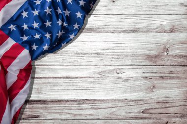 Amerikan bayrağı için Amerika Birleşik Devletleri tatil badanalı ahşap arka plan üzerinde.