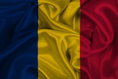 Romen ulusal bayrağının dalgalanan kısmı, yakın plan. Romanya, RO