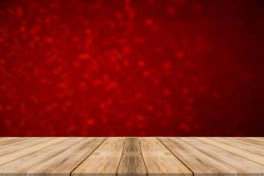 Ahşap masa ve kırmızı duvar arkaplanı, ahşap raf, gıda ve mutfak ürünleri için tezgah kurgu zemin zemin, masa üstü, masa yüzeyi afişi, maket, sunum arka planı, duvar kağıdı