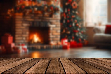 Noel ve yeni yıl arka plan boş koyu ahşap güverte tablo üzerinde Noel ağacı ve bulanık ışık bokeh ile. Boş ekran ürün montajı için. Rustik vintage Xmas arka plan.