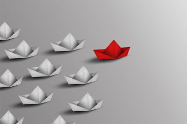 Pusula üzerindeki kırmızı kağıt tekne, küçük beyaz teknelerden oluşan bir filoya önderlik ediyor. İş Liderliği Konsepti. Ana akım ve Yönü Değiştirme 'den ayrılıyorum. Girişimci. İş Fırsatı