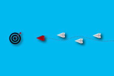 Kırmızı kağıt uçakla hedef kavramı. hedef Simge