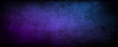 Siyah tuğlalı arka plan sert beton, neon ışıklar ve parlayan ışıklar. Boş tuğla duvar arka planında ışık efekti pembe ve mavi