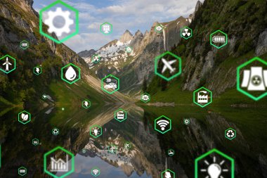 Çevre. Yeşil ormanda yosun üzerinde kristal küre. sembolik bir ikon vardır: Çevre, Ekoloji, Dünya Günü, Orman Koruma, CSR, ESG, NET ZERO