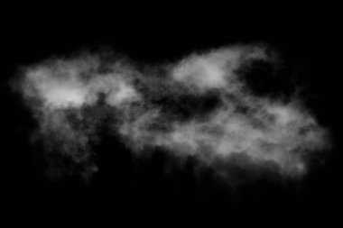 Soyut beyaz buhar ya da dumanla yakın çekim çekimleri. Siyah arka planda izole edilmiş nemden kaynaklanan beyaz bulanıklık..