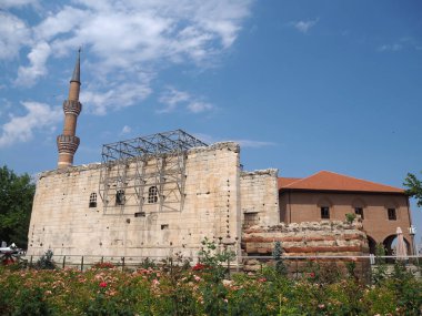 Ankara 'daki Dünya Mirasları Listesinde Augustus Tapınağı ve Hacı Bayram Veli Camii yer alıyor.