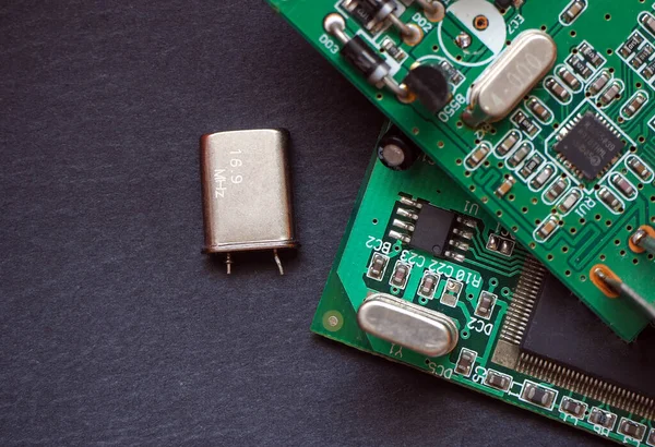 Oscillateur Cristal Mhz Élément Déterminant Fréquence Dans Les Cartes Circuits — Photo