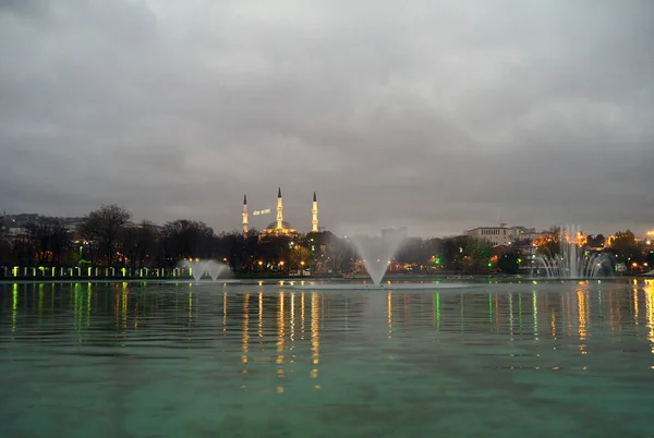 Blick Auf Ankara Vom Genclik Park Aus Nacht Ankara Der lizenzfreie Stockfotos