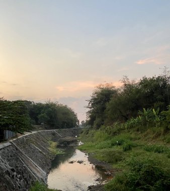 hava akışı nehri ve günbatımı manzarası