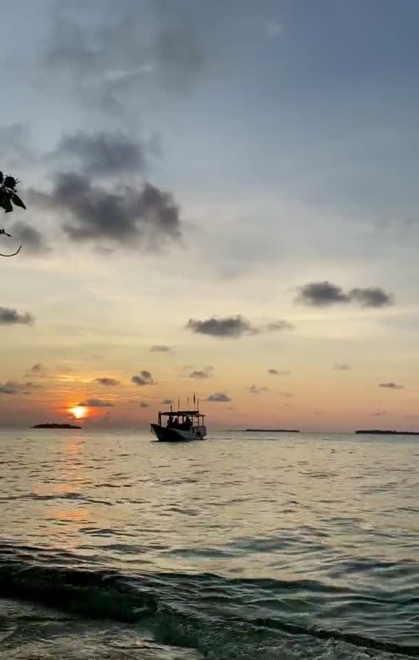 海の夕日 海の夕日の素晴らしい景色 — ストック動画