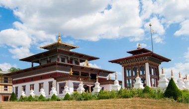 En güzel gökyüzünün kutsal şehrinin tapınağı.