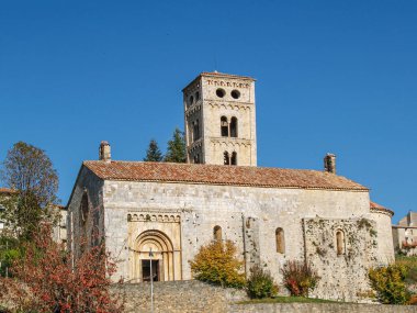 Mollo 'daki Santa Cecilia Romanesk Kilisesi