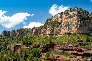 Siurana 'nın engebeli manzarasının doğal güzelliği