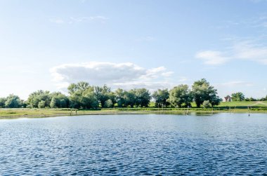 Ulusal Park 'ın güzel panoramik manzarası - Sodros, yaz sonundan önce.