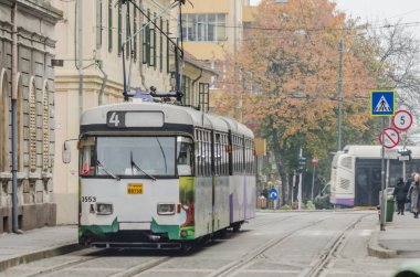 Timisoara, Romanya - 29 Ekim 2016: Romanya 'nın Timisoara kentindeki tramvay hattı.