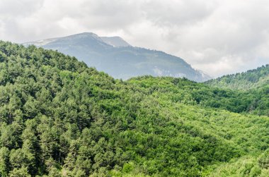 Yunanistan 'ın Stavros kentindeki gözcü noktasından Olimpos Dağı' nın panoramik manzarası.