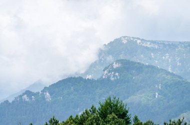 Yunanistan 'ın Stavros kentindeki gözcü noktasından Olimpos Dağı' nın panoramik manzarası.