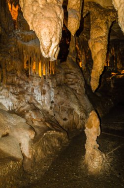 Resava mağarasının içi, Despotovac, Orta Sırbistan.