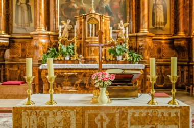 Pecs, Macaristan - Ekim 06, 2018: Pecs, Macaristan 'daki Szechenyi Meydanı' ndaki St. Sebastian Kilisesi.