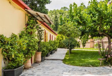 Leptokarya, Yunanistan - 07 Haziran 2018: Olympus - St. Dionysius Yeni Ortodoks Manastırı Litohoro Köyü .