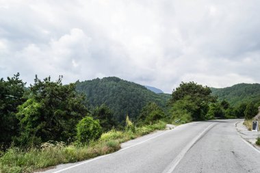 Yunanistan 'ın Stavros kentindeki gözcü noktasından Olimpos Dağı' nın panoramik manzarası.