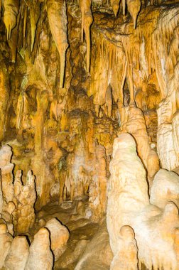 Resava mağarasının içi, Despotovac, Orta Sırbistan.