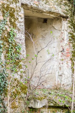 Sırbistan 'ın Novi Sad kentindeki Savoy Prensi Eugene' in Kalesindeki Petrovaradin Kalesi 'ndeki yeraltı galerisine giriş.