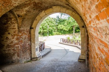Petrovaradin kalesinin üst kısmından çıkın..