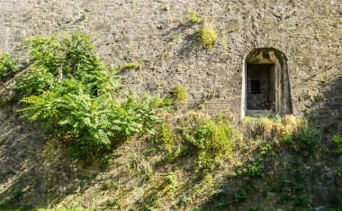 Petrovaradin Kalesi 'nin üst kısmındaki yeraltı galerilerine giriş..