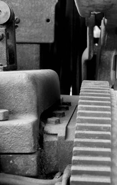 Motorun iç yapısının bir kısmını kapat. Grunge steampunk endüstriyel makine konsept tasarım görüntü arkaplanı