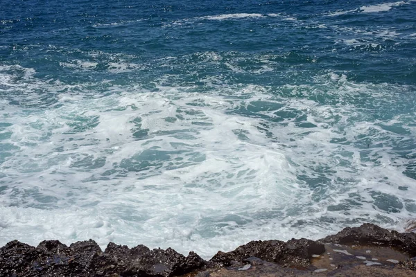 Raging Waves Crash Rocky Shore Bay Intsekum Natural Park Turkey — Fotografia de Stock