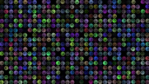 Färgade Blinkande Roterande Plastcirklar Svart Abstrakt Festlig Bakgrund För Reklam — Stockvideo